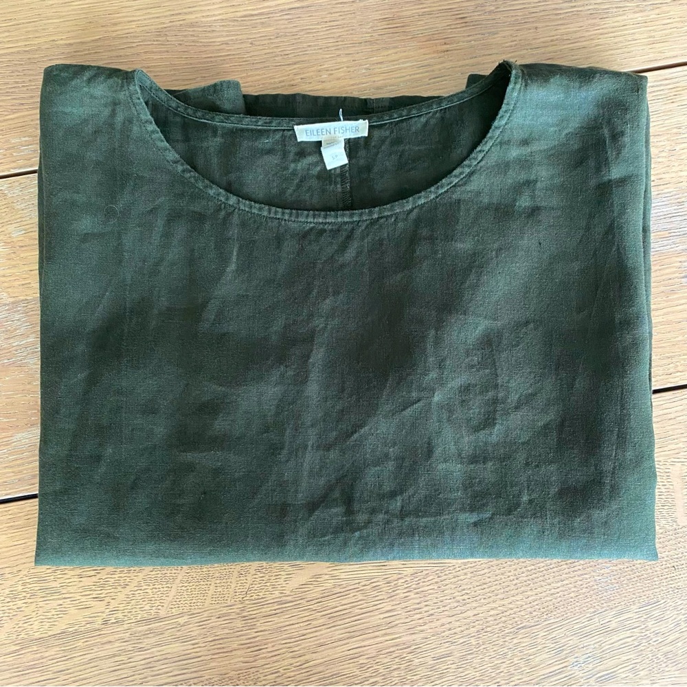 EILEEN FISHER Linen Forest Green Top with Bateau neck/ side pockets Sz S